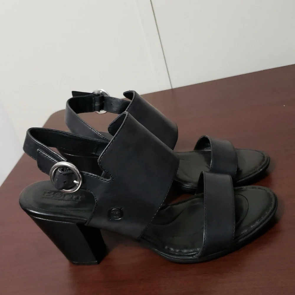 BORN Cindie Double-Strap Veg-Tanned‎ Leather Sandals
